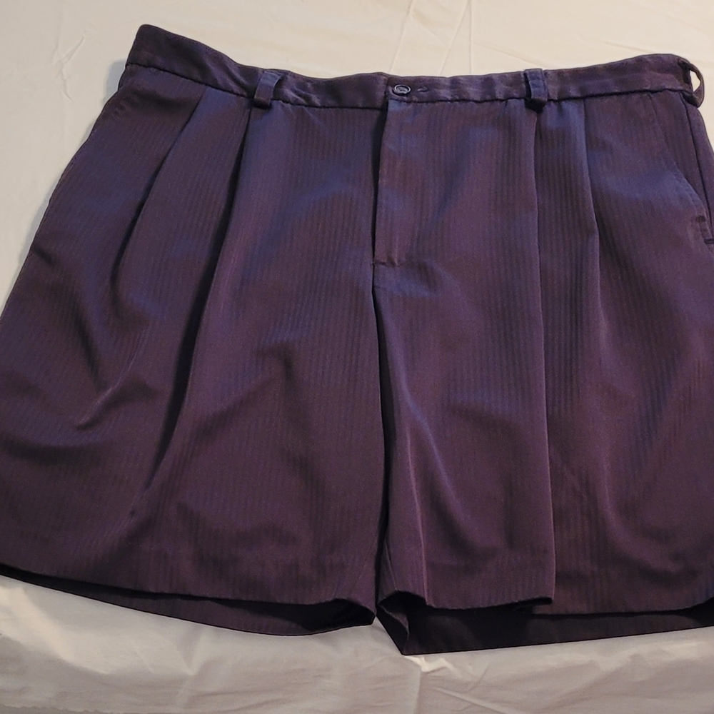 Izod Black Pleated Front Shorts Athletic Casual